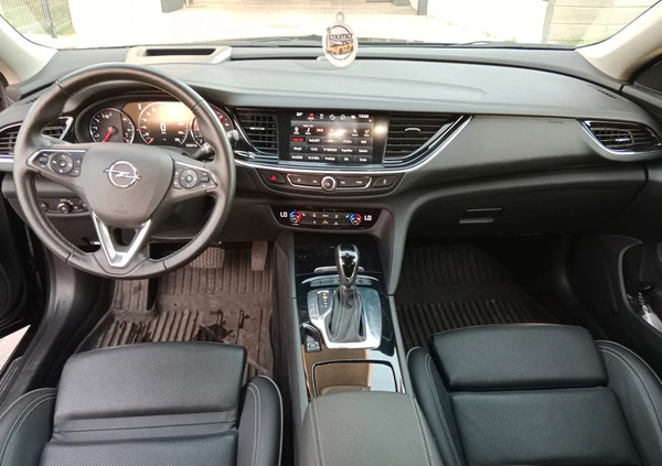 Opel Insignia cena 65900 przebieg: 108500, rok produkcji 2018 z Tczew małe 232